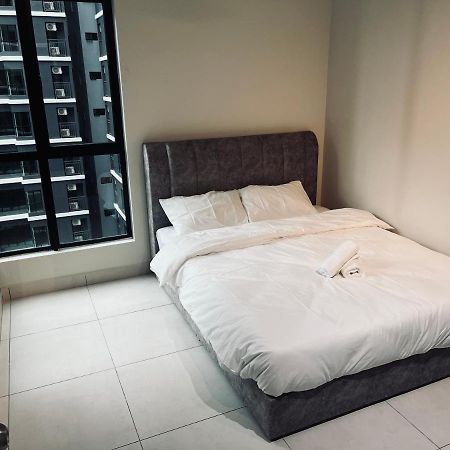 Maxim 2 Bedrooms Mrt Station Cheras Kuala Lumpur Homestay Exterior foto
